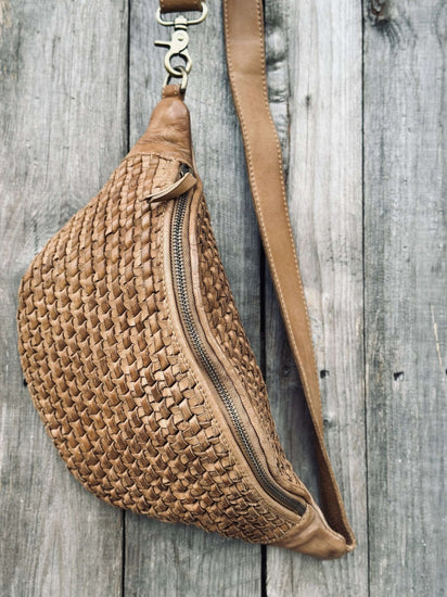 Bumbag flettet læder - Nature - VIAMAJA.DK