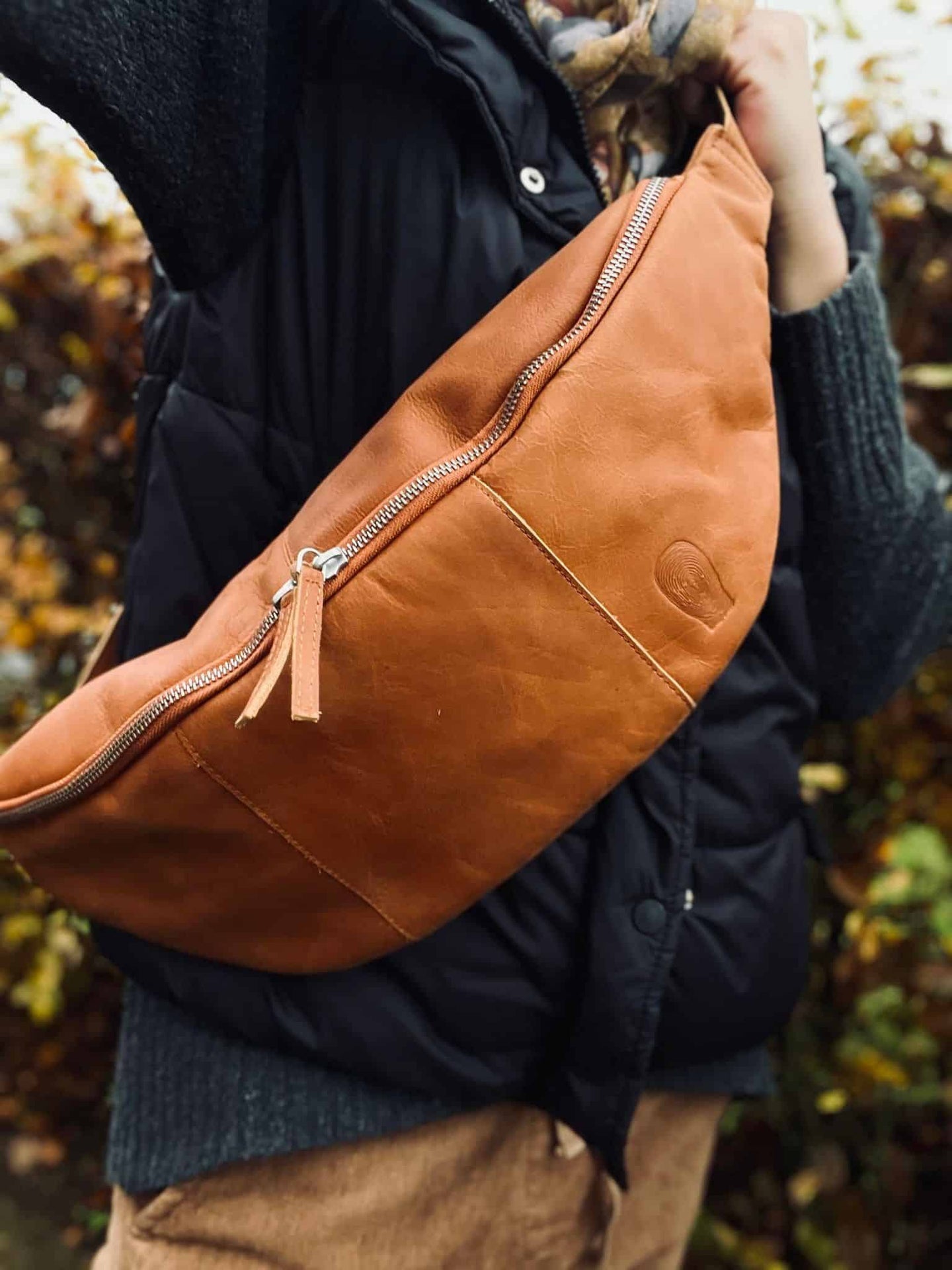 Bumbag i Cognac bøffelskind – XL - VIAMAJA.DK