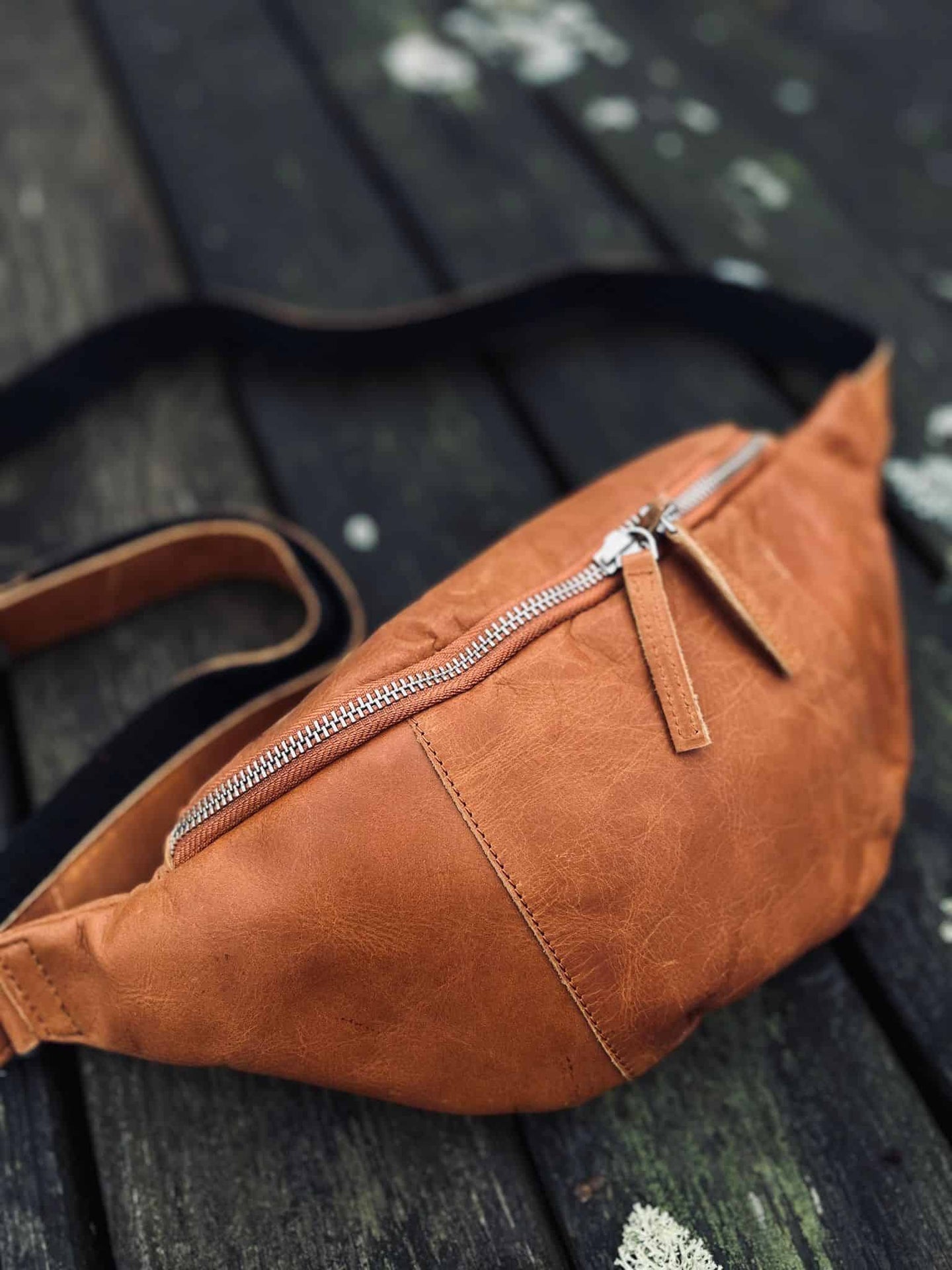 Bumbag i Cognac bøffelskind – XL - VIAMAJA.DK