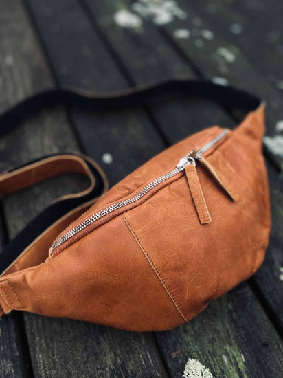 Bumbag i Cognac bøffelskind – XL - VIAMAJA.DK