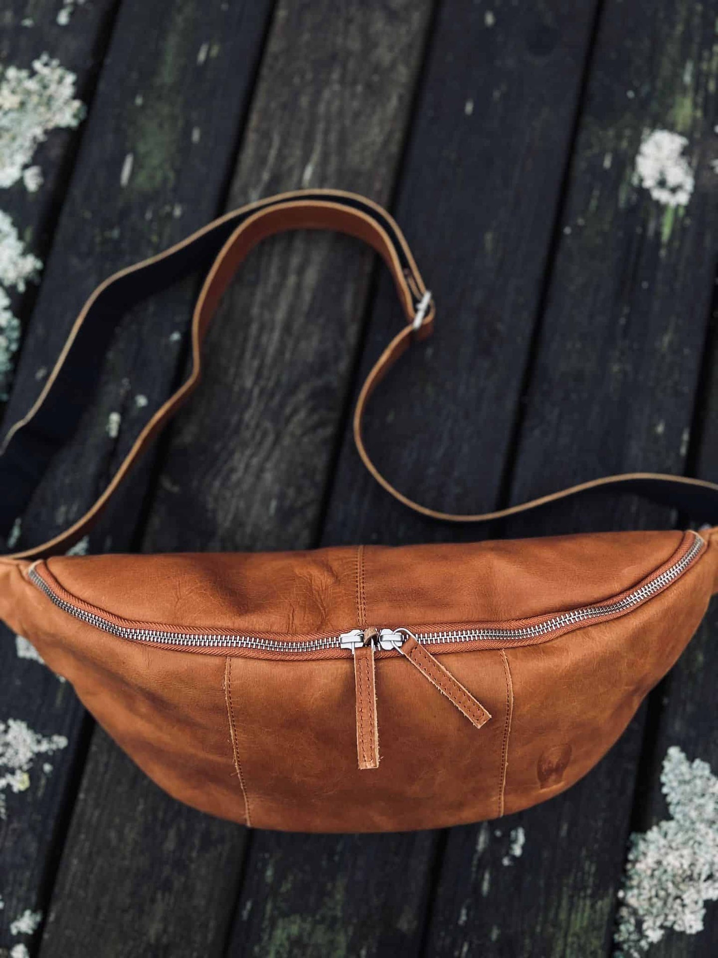 Bumbag i Cognac bøffelskind – XL - VIAMAJA.DK