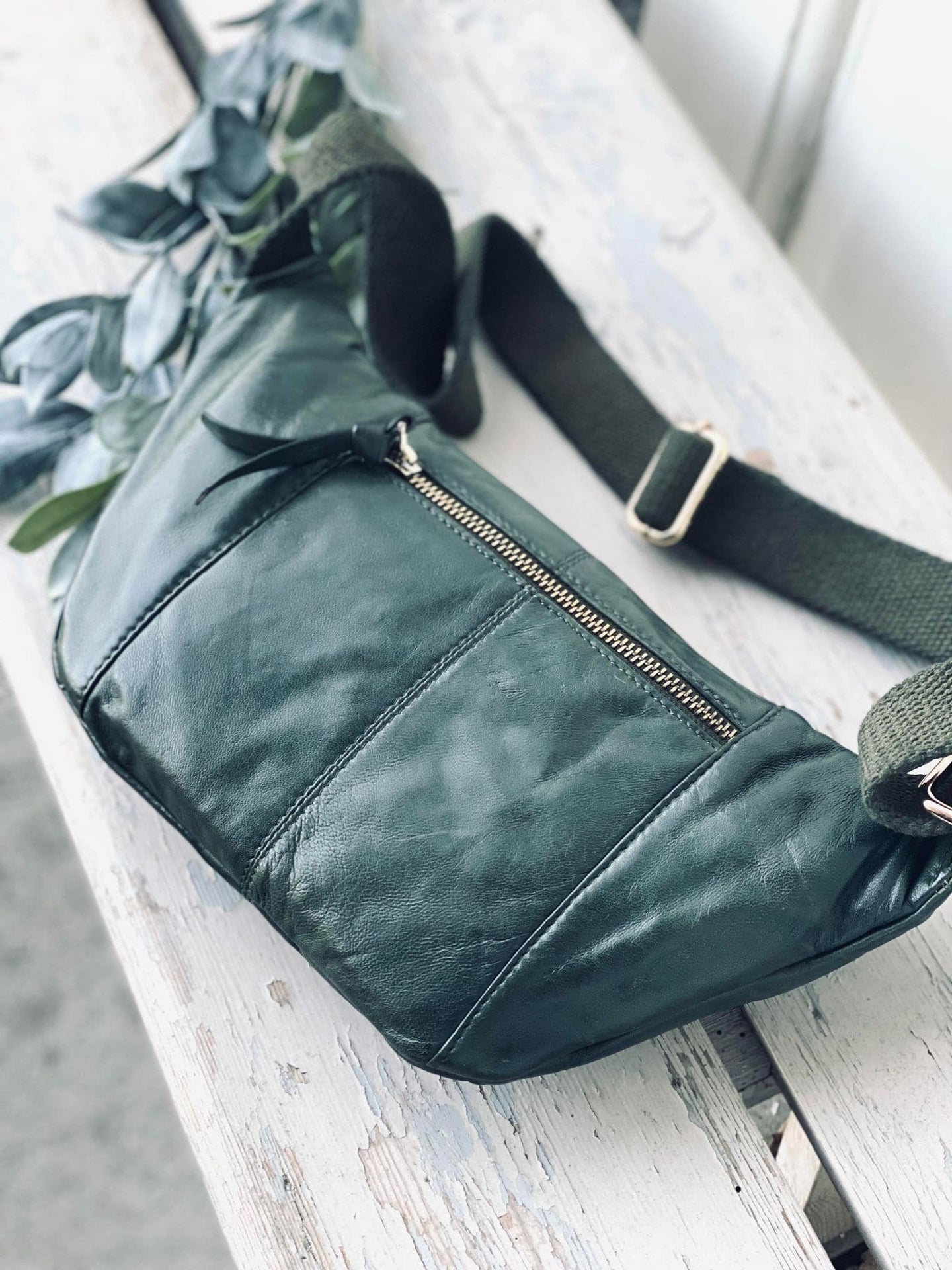 Bumbag JUNE Army - VIAMAJA.DK