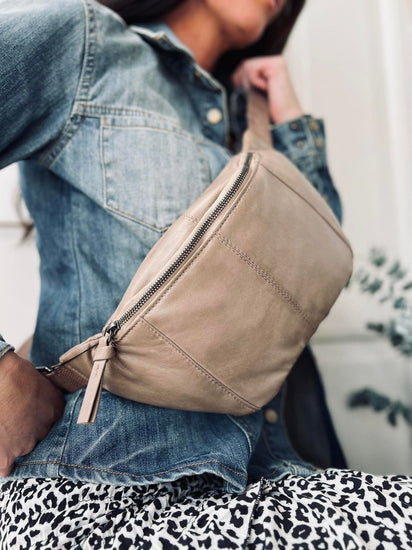 Bumbag JUNE - Dark Beige - VIAMAJA.DK
