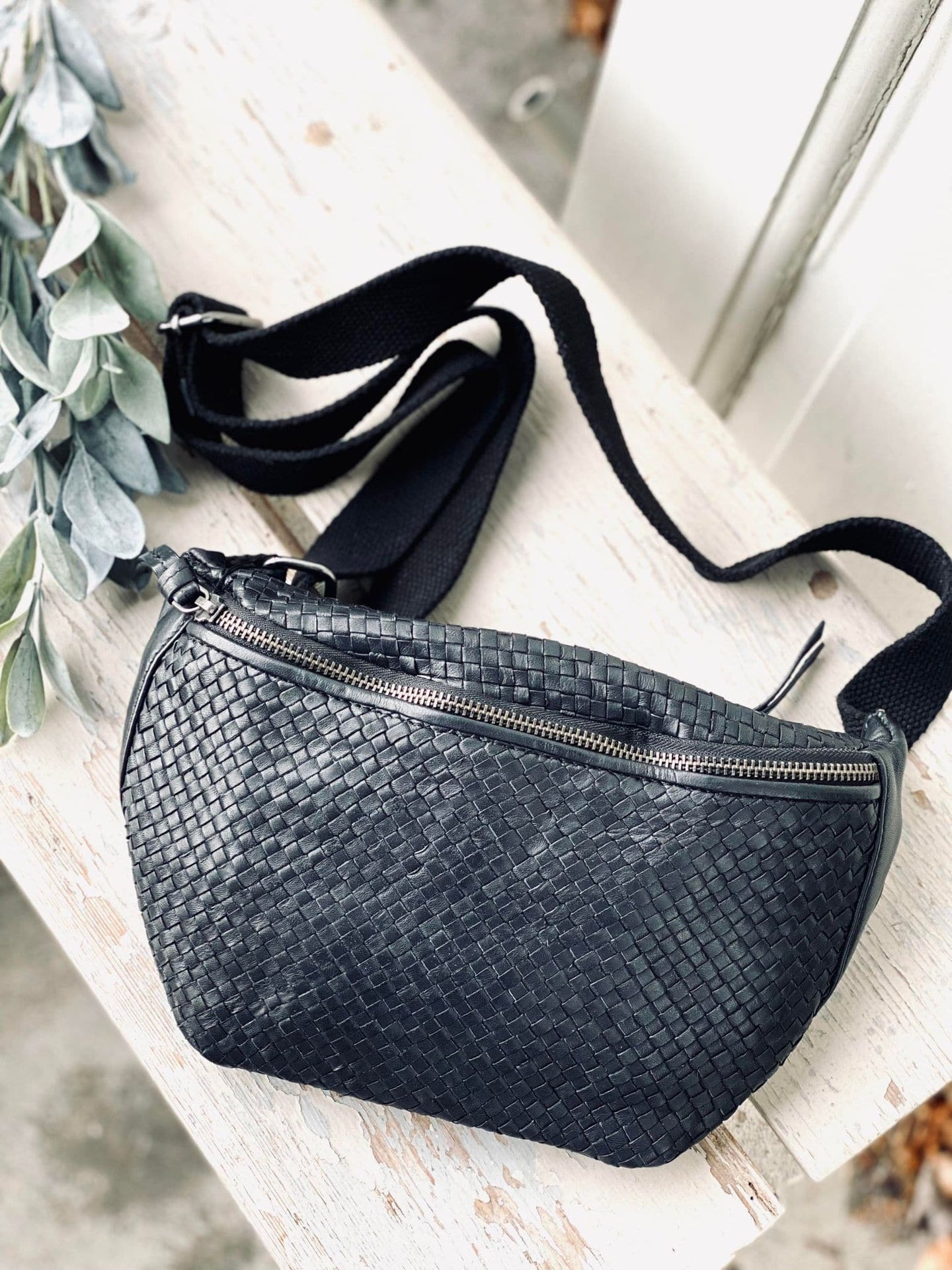Bumbag KATIE flet - Black - VIAMAJA.DK