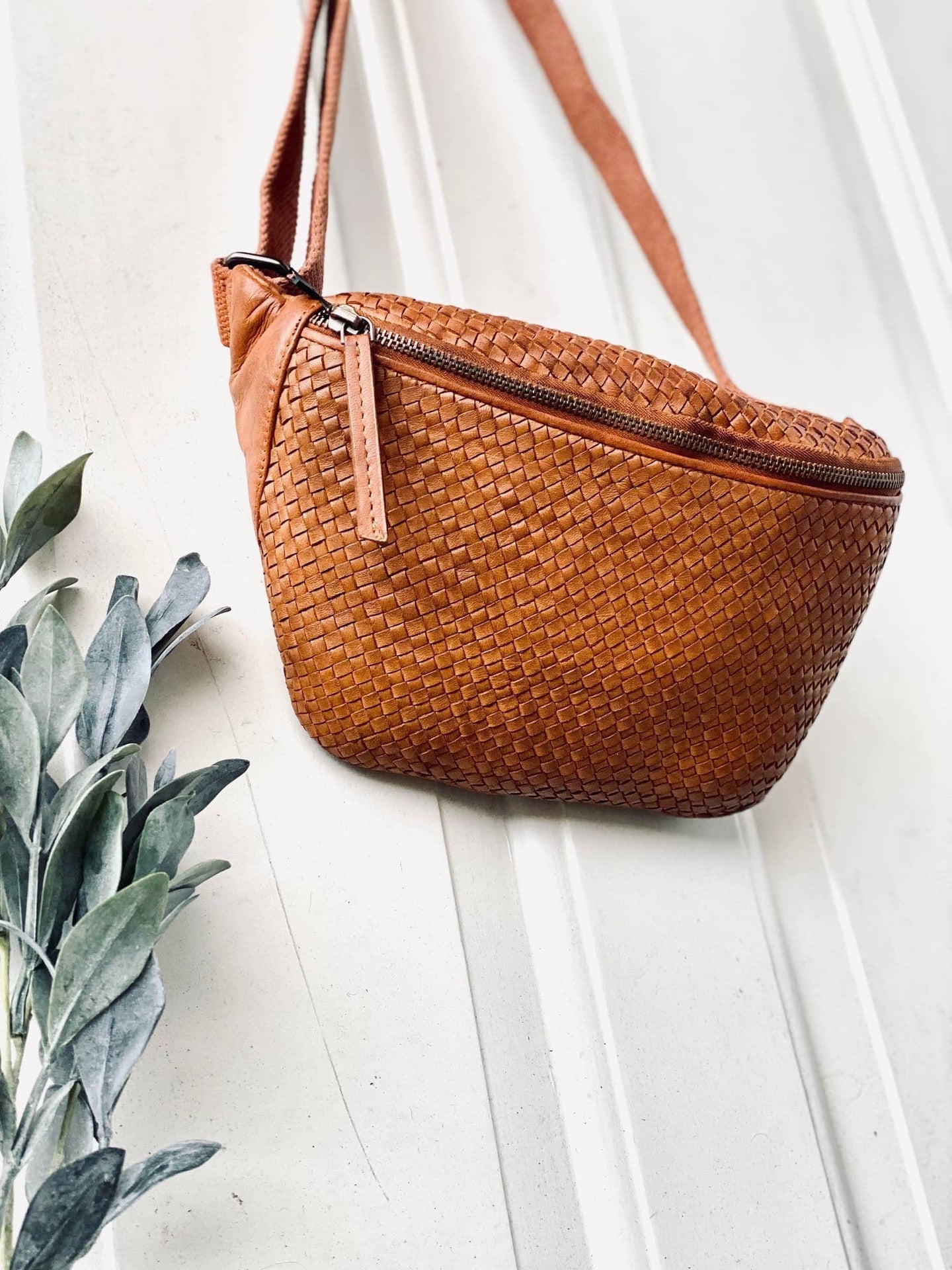 Bumbag KATIE flet - Cognac - VIAMAJA.DK