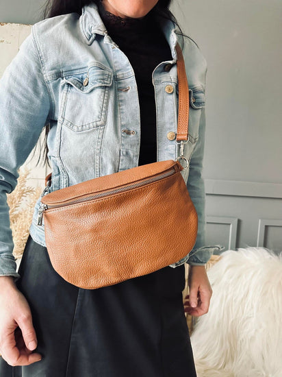 Bumbag Leona – Small cognac - VIAMAJA.DK
