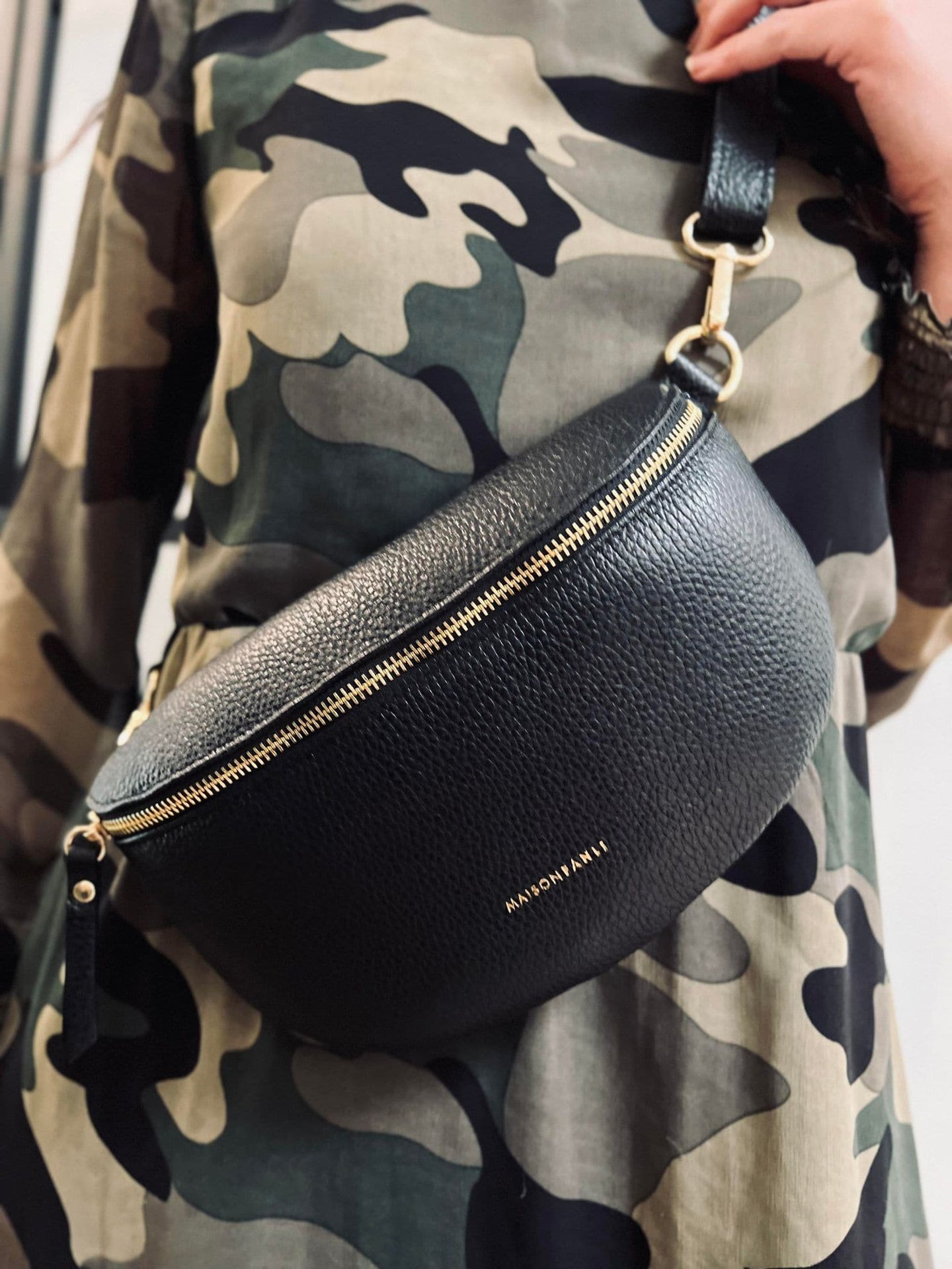 Bumbag Liva - Black / Gold - VIAMAJA.DK