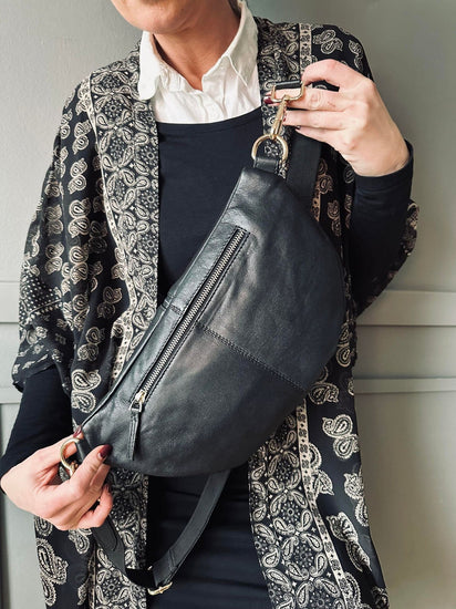 Bumbag m. kontrast - Black - VIAMAJA.DK