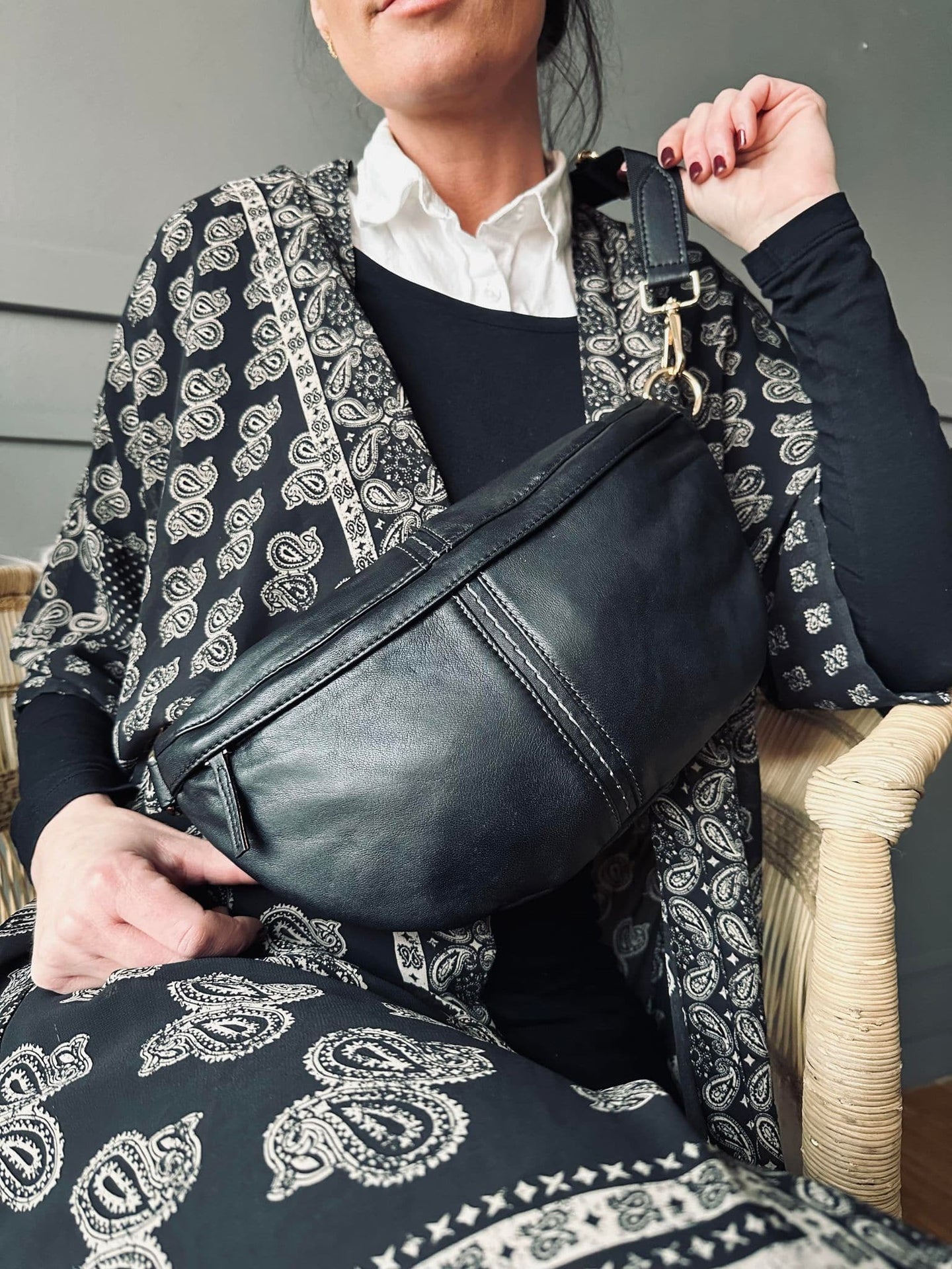 Bumbag m. kontrast - Black - VIAMAJA.DK