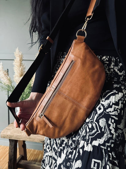 Bumbag m. kontrast – XL Cognac - VIAMAJA.DK