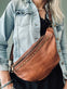 Bumbag med nitter – Walnut - VIAMAJA.DK