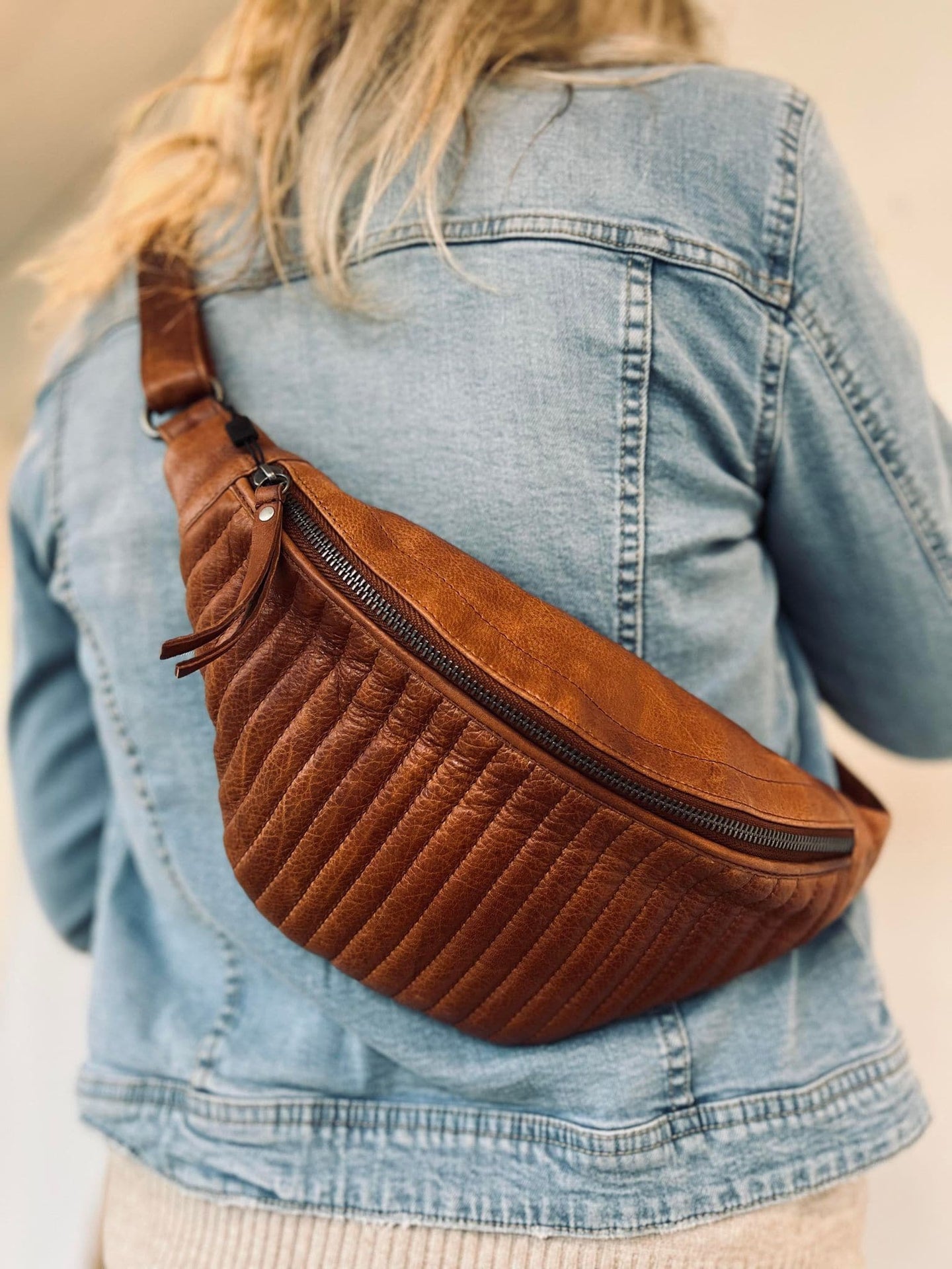 Bumbag QUILT Walnut - VIAMAJA.DK