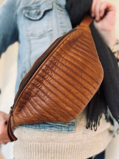 Bumbag QUILT Walnut - VIAMAJA.DK