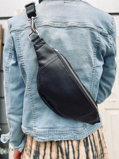 Bumbag ROCKET SMALL- Sort lammeskind - VIAMAJA.DK
