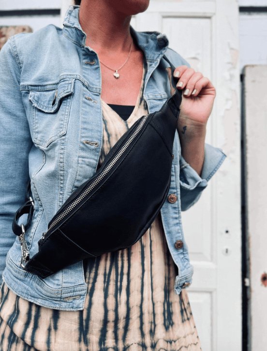 Bumbag ROCKET SMALL- Sort lammeskind - VIAMAJA.DK