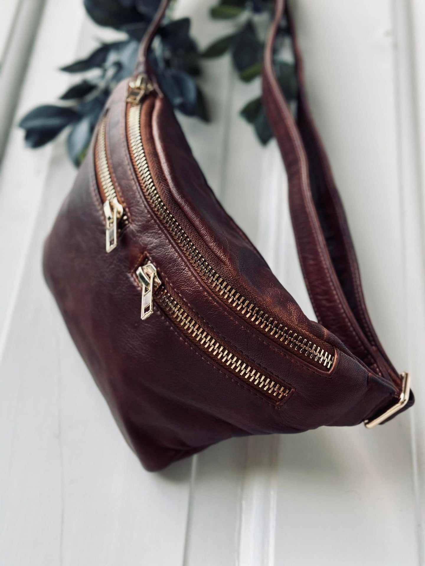 Bumbag SPRING Dark cognac - VIAMAJA.DK