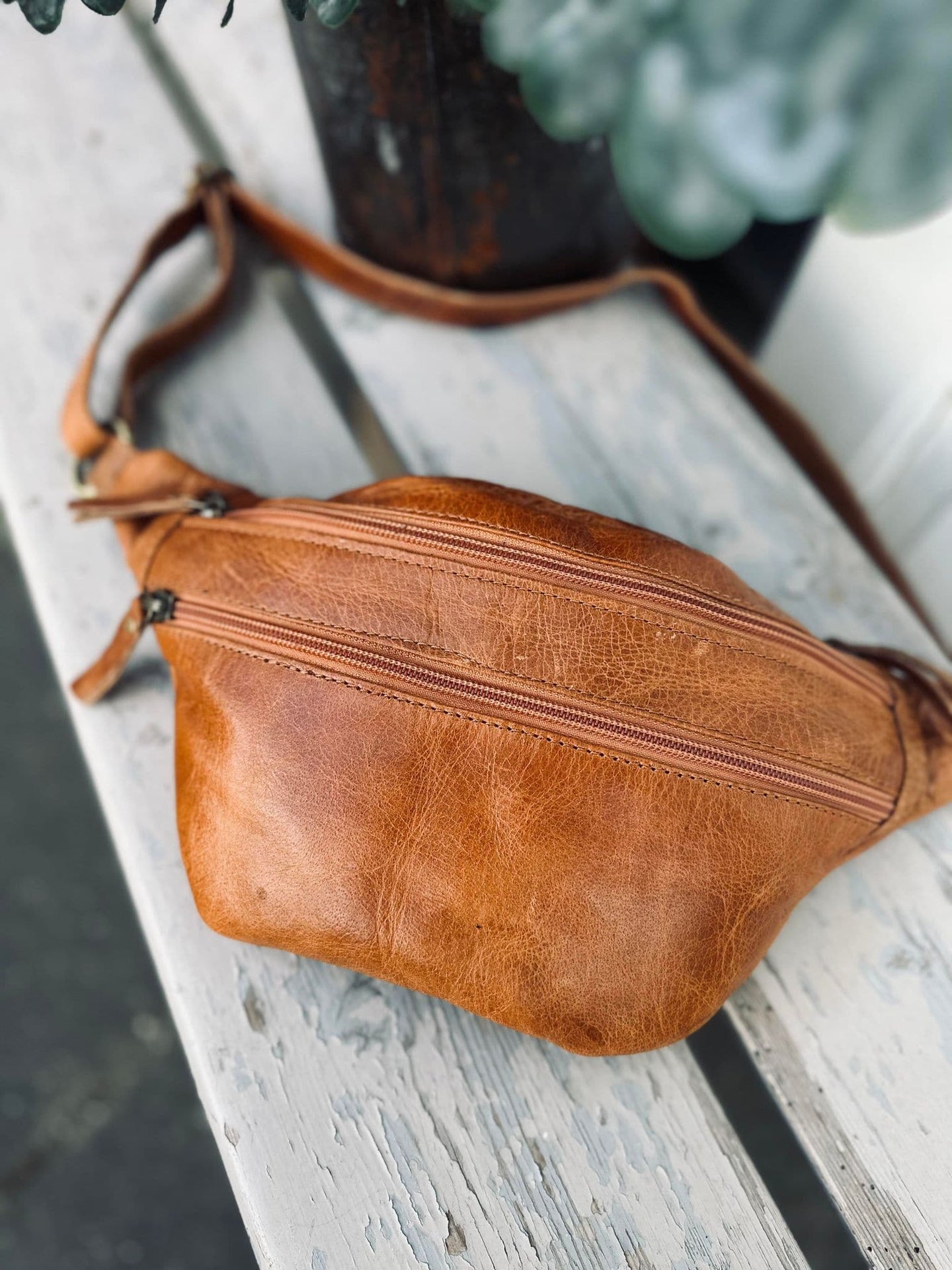 Bumbag TRIP - Cognac bøffellæder - VIAMAJA.DK