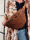 Bumbag - Unik cognac flet mønster - VIAMAJA.DK