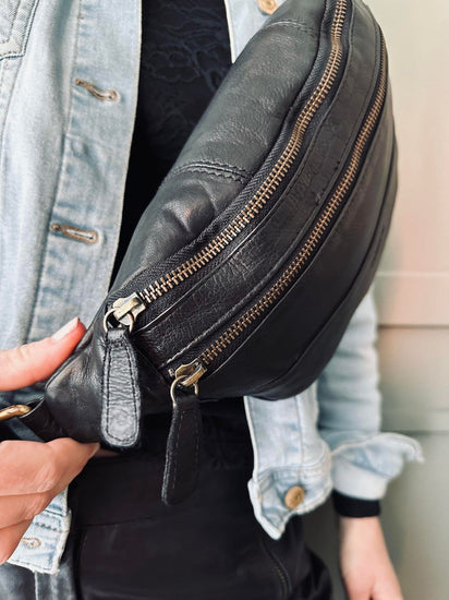 Bumbag washed cow – Black - VIAMAJA.DK