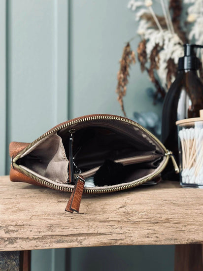Clutch Aria – Walnut - VIAMAJA.DK