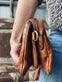 Clutch LAURA - Walnut - VIAMAJA.DK