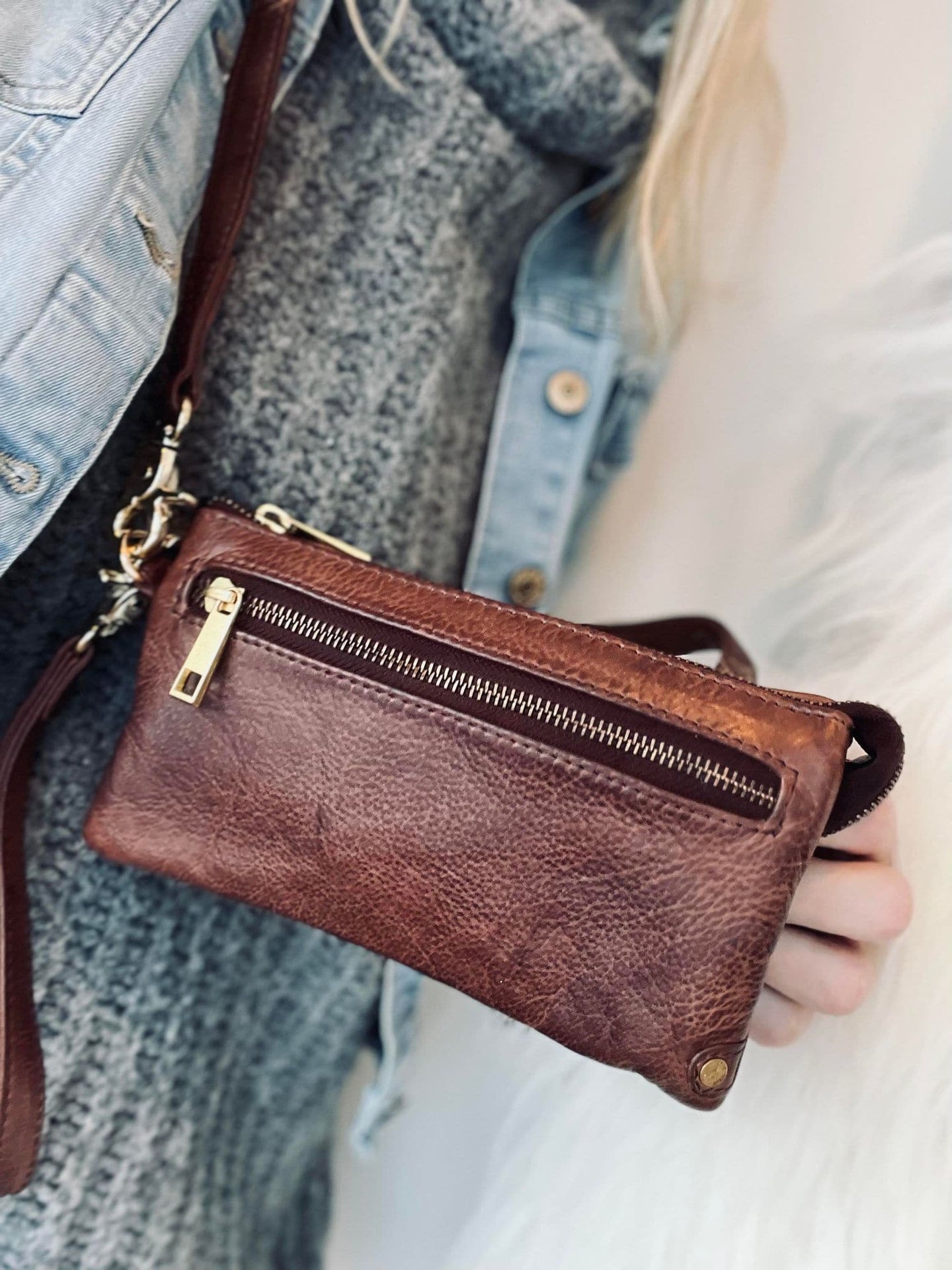 Clutch / skindtaske Vera Brandy - VIAMAJA.DK