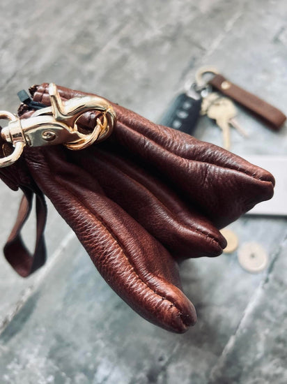 Clutch / skindtaske Vera Brandy - VIAMAJA.DK