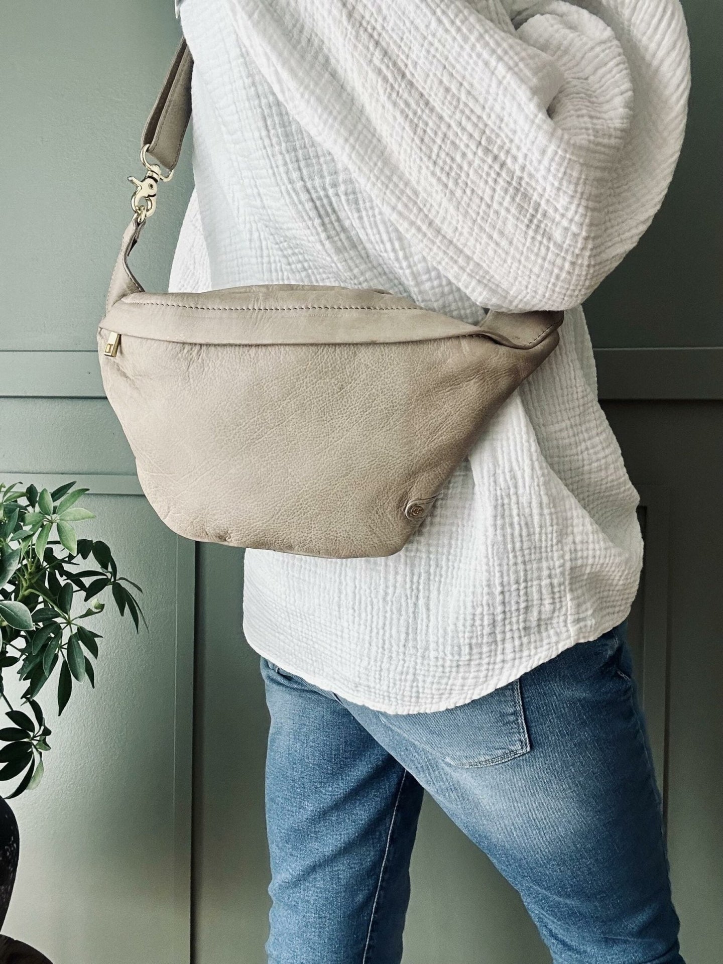 Cool Buffy Bumbag i smørblødt læder – Sand - VIAMAJA.DK