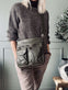 Crossbody Army – Ultra blød - VIAMAJA.DK