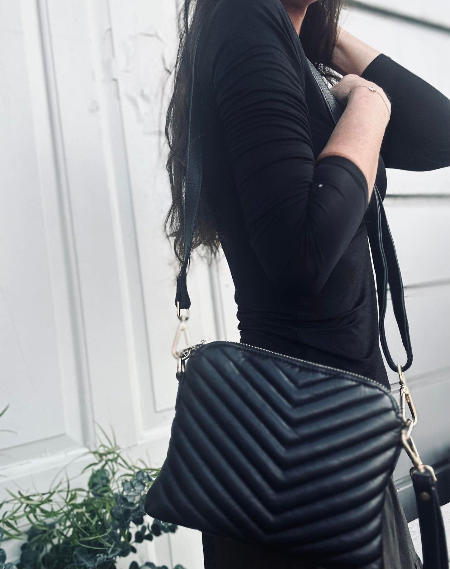 Crossbody clutch ALICE - Black Quilt - VIAMAJA.DK