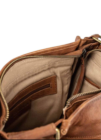 Crossbody DORA walnut - VIAMAJA.DK