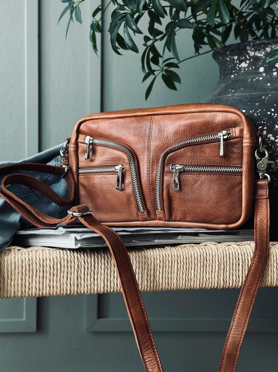 Crossbody Geneva Big – Walnut - VIAMAJA.DK