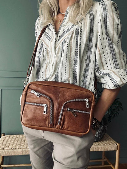 Crossbody Geneva Big – Walnut - VIAMAJA.DK
