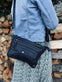 Crossbody lædertaske i en ultra blød skind - TILLA Black - VIAMAJA.DK