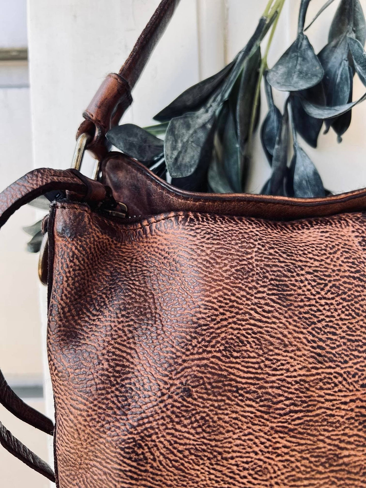 Crossbody LUNA BIG - 2 taskeremme medfølger - VIAMAJA.DK
