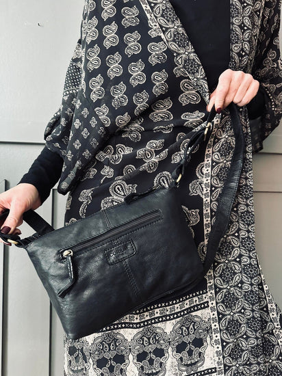Crossbody Raw Boheme Medium – Black - VIAMAJA.DK