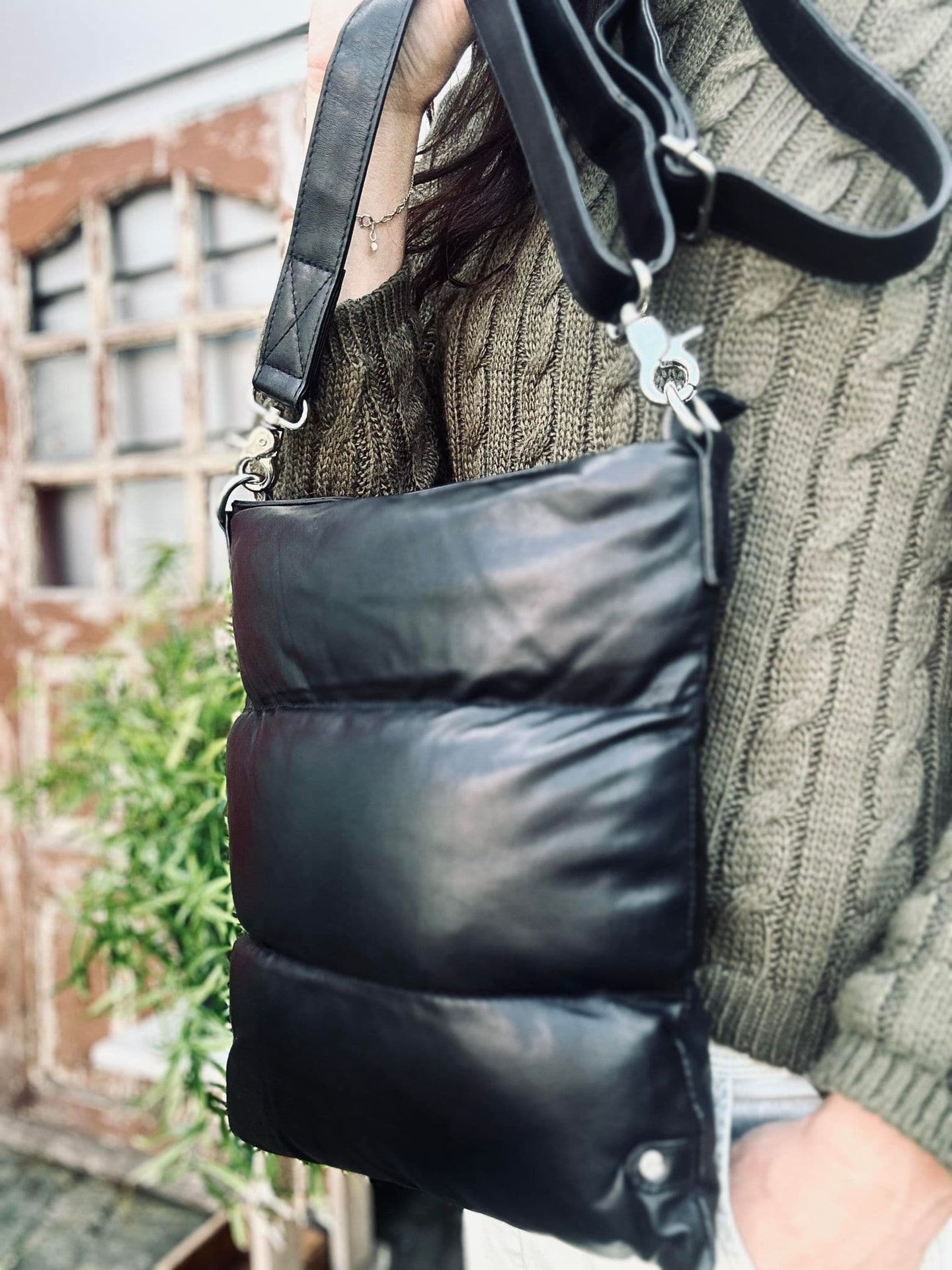 Crossbody TRENDY i det blødeste lammeskind - VIAMAJA.DK