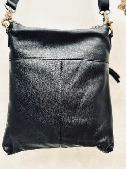 Crossover Black - Handmade leather - VIAMAJA.DK