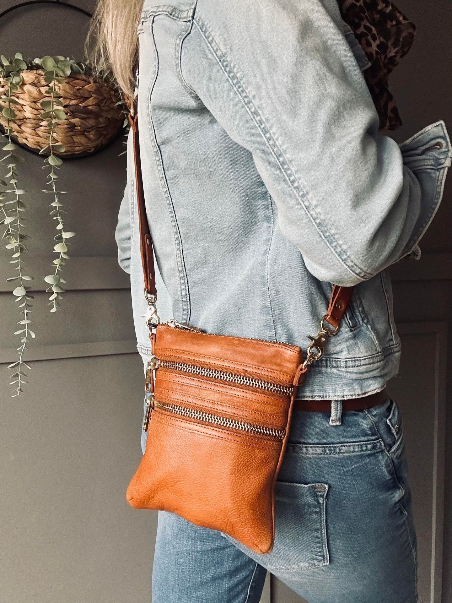 Crossover Emilia small - Cognac - VIAMAJA.DK