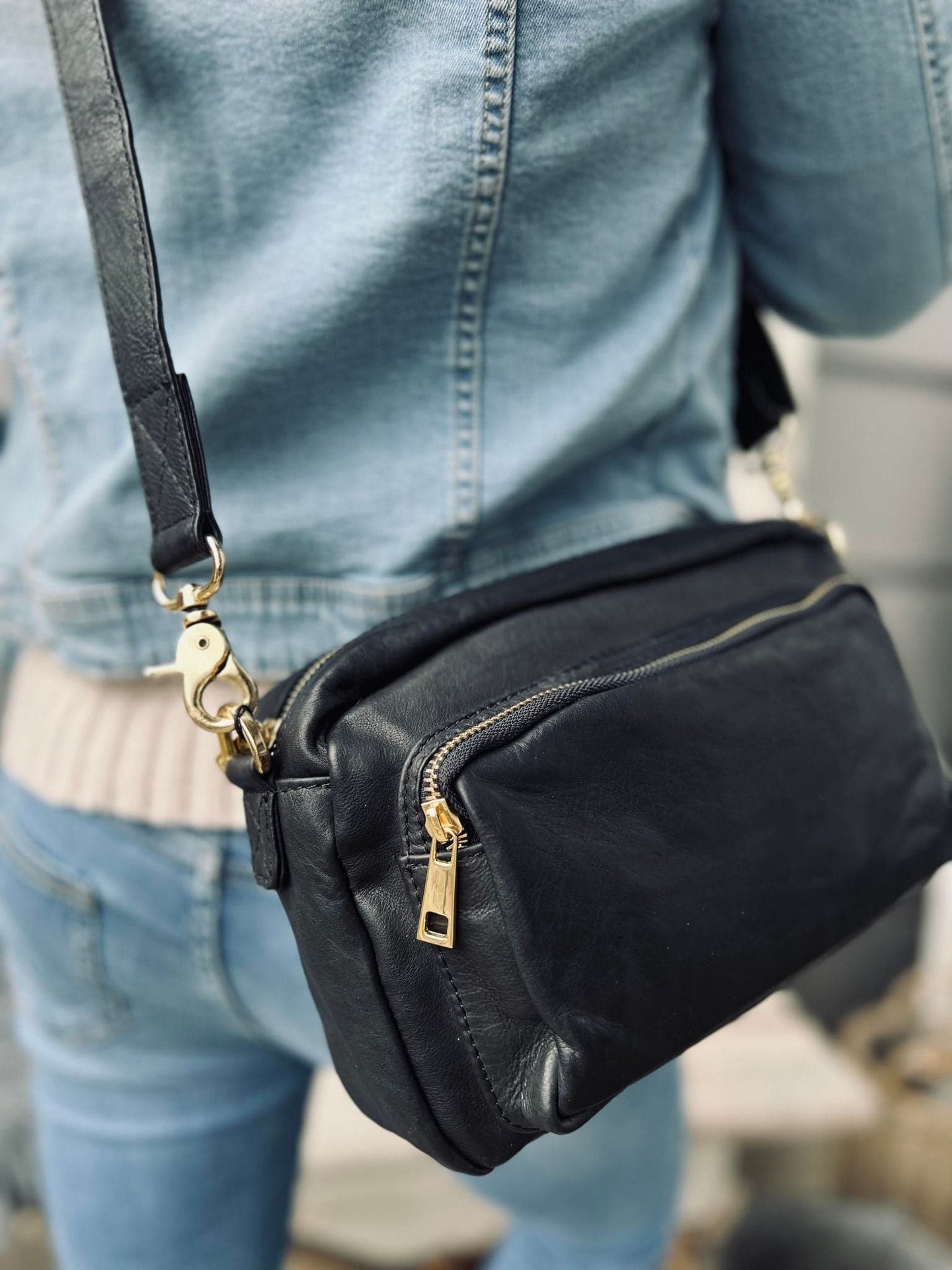 Crossover TINO - Black / Gold - VIAMAJA.DK