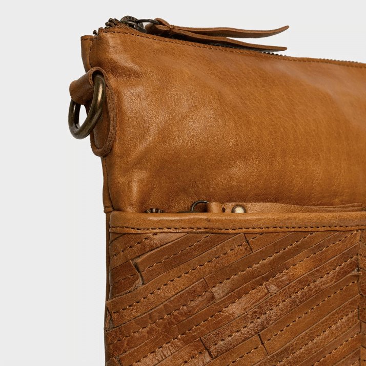 Crossover walnut - Handmade leather - VIAMAJA.DK