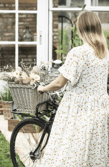 Cykelkurv i pileflet - FÅ PÅ LAGER - VIAMAJA.DK