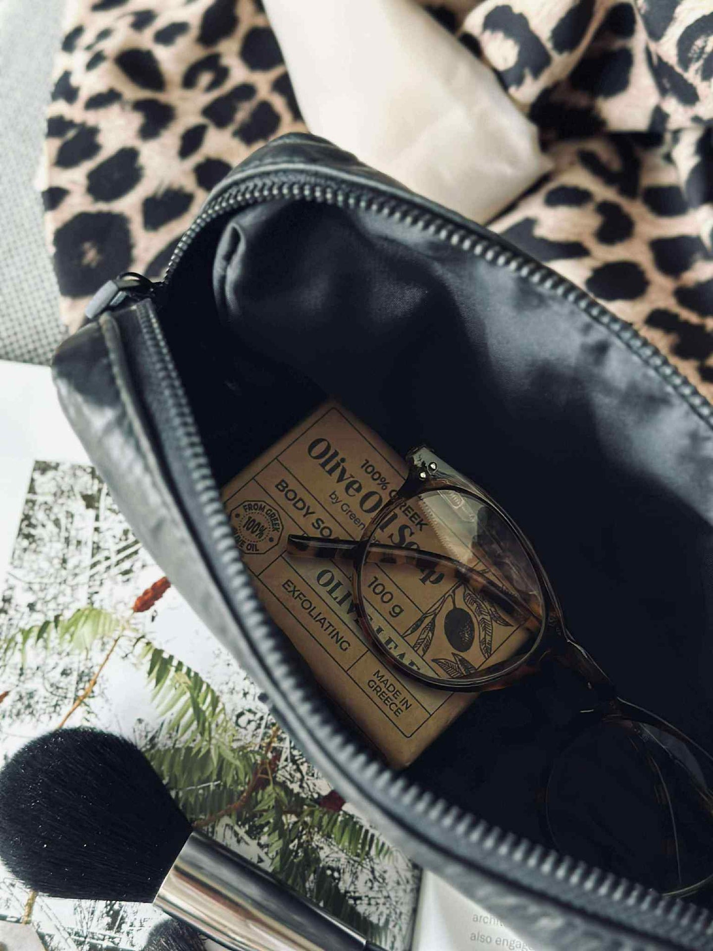 Kosmetikkpung - Black / black