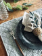 Dækkeserviet STONE-WASHED Quilt – Nordic grey - VIAMAJA.DK