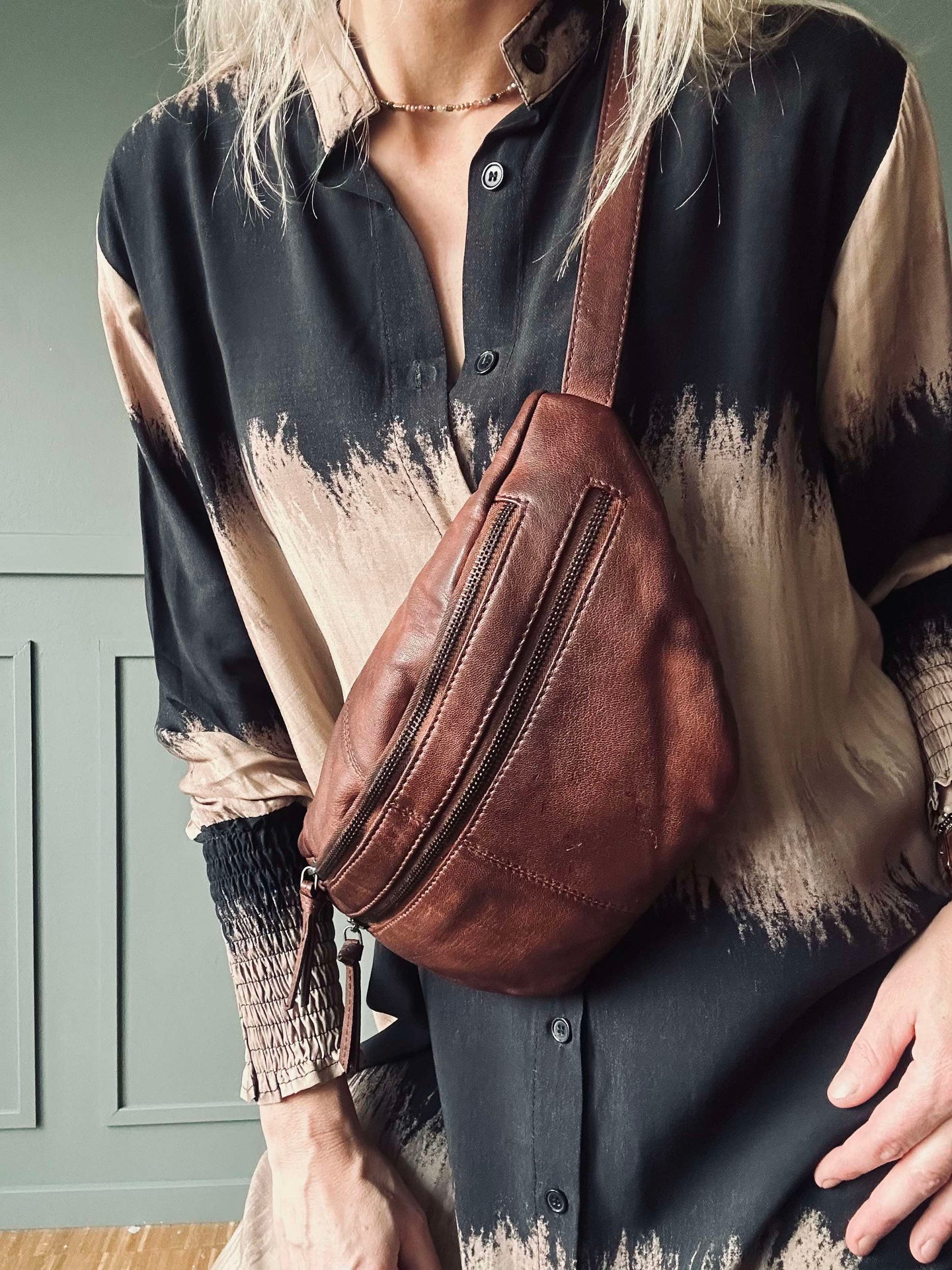 Kjole Merle Dark Camel