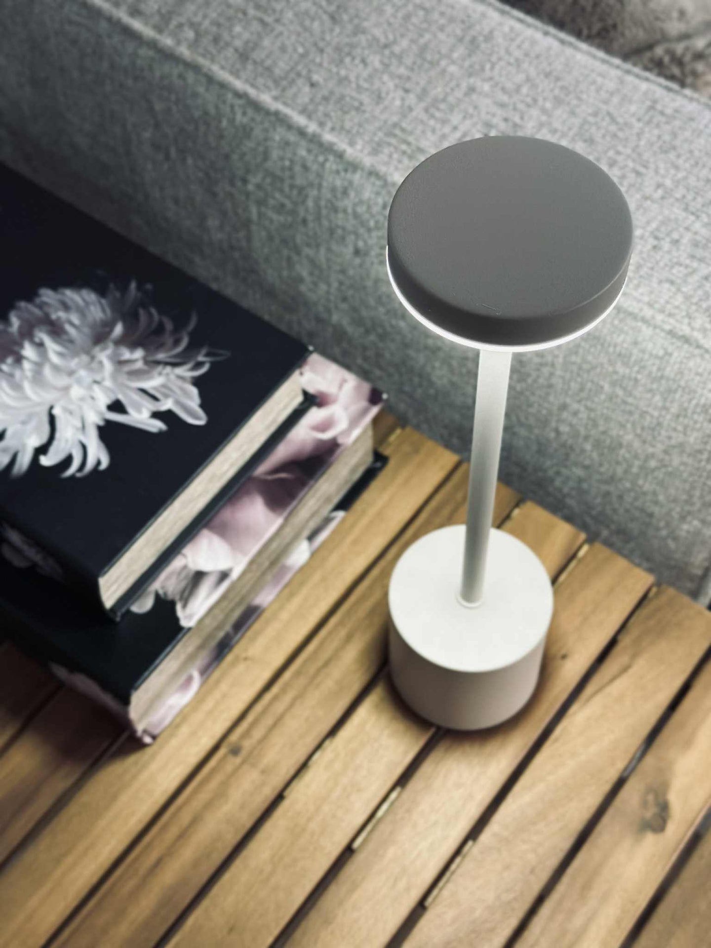 LED bordlampe KELLY Hvit - oppladbar