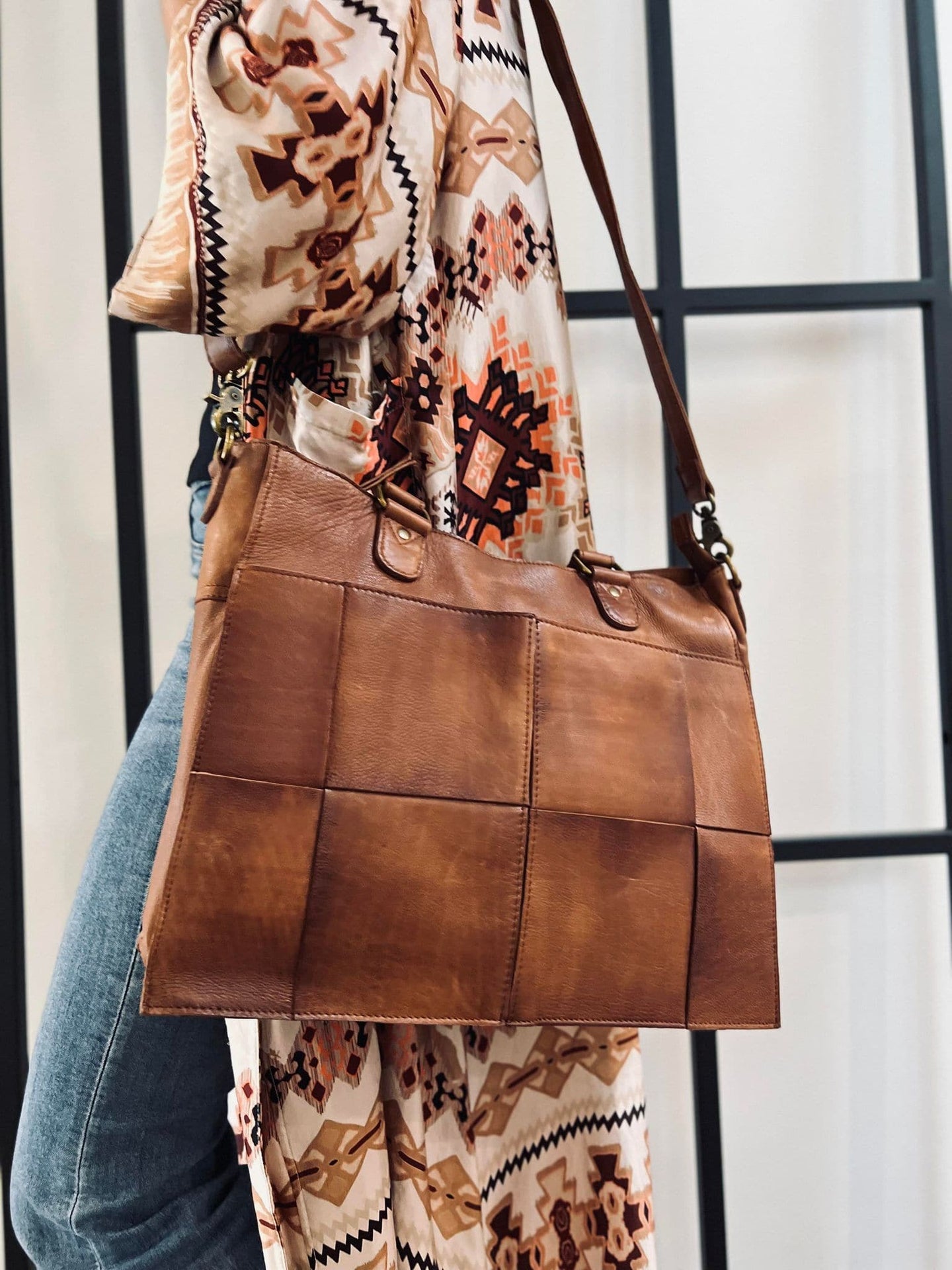 Elegant arbejdstaske / shopper - Walnut - VIAMAJA.DK