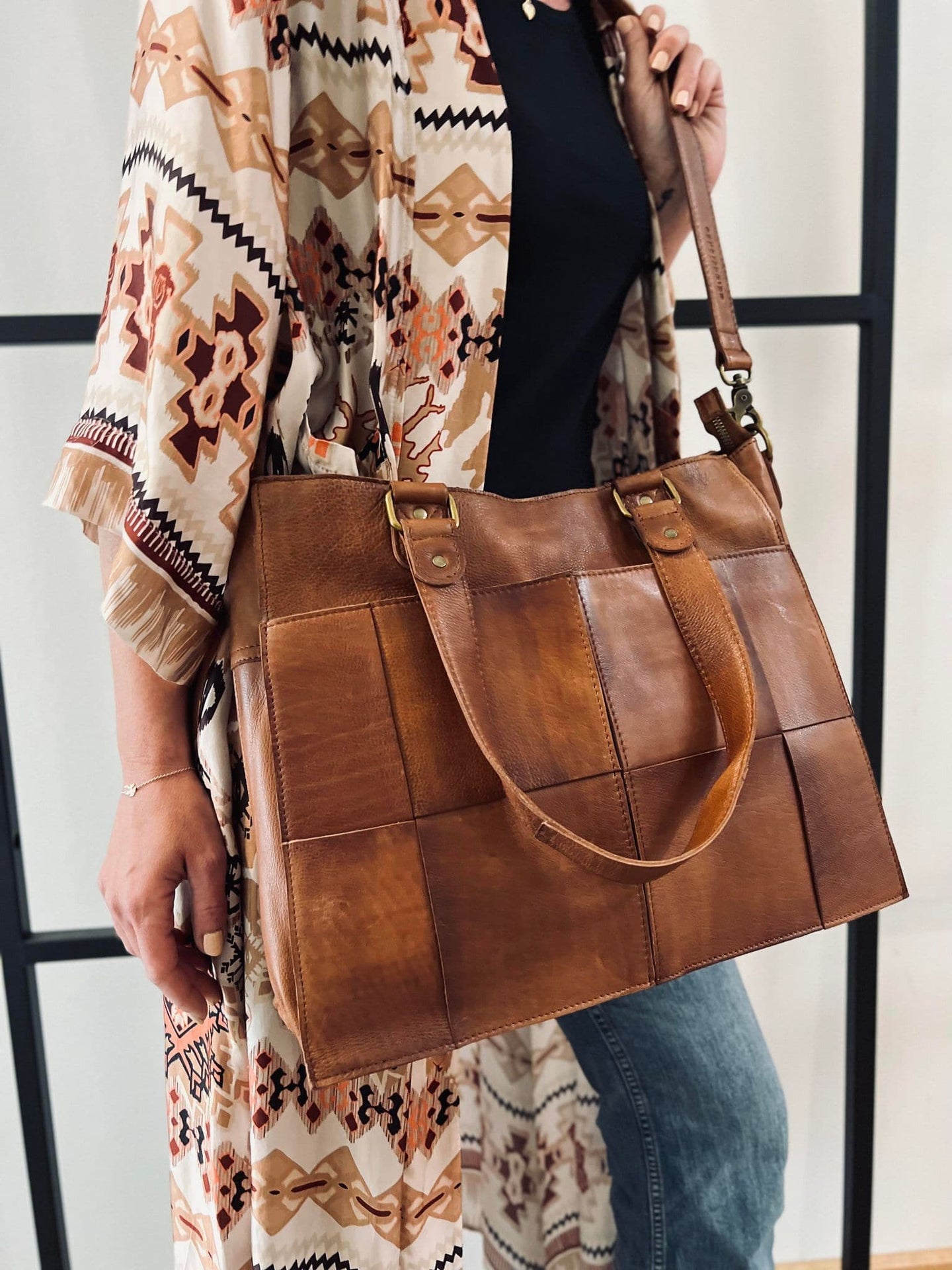 Elegant arbejdstaske / shopper - Walnut - VIAMAJA.DK
