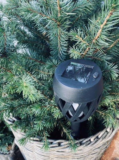 Fakkel med solceller - VIAMAJA.DK