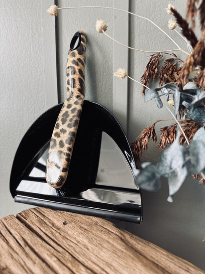 Fejebakke med kost – Leopard - VIAMAJA.DK